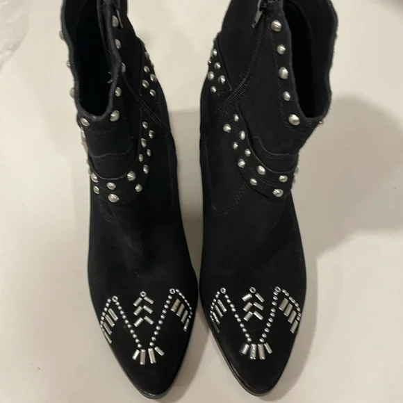 NWOT Booties! Country vibe, comfy and cute! Black suede like with silver stud - Picture 6 of 7
